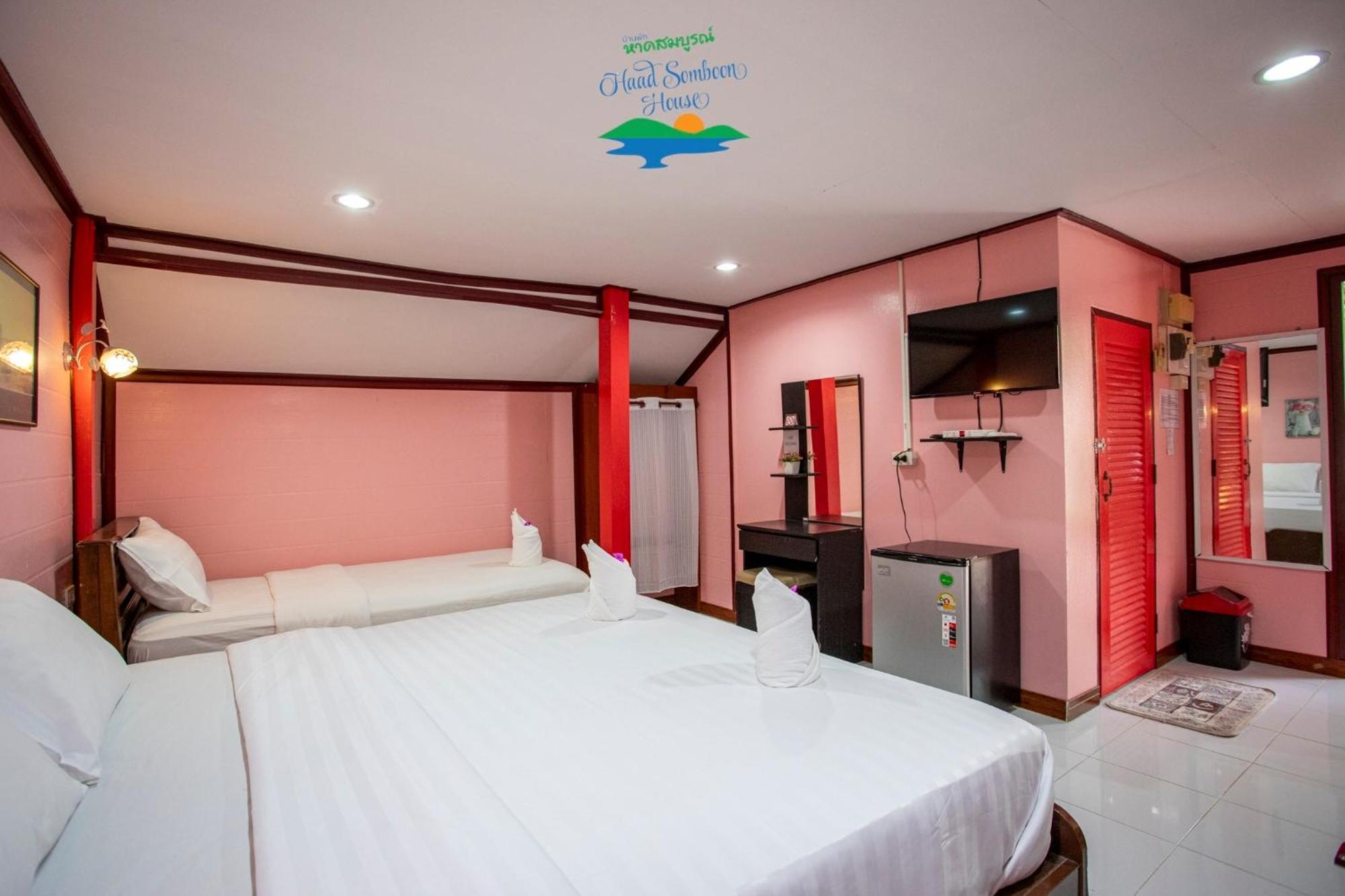 Hotel Haad Somboon House Bang Saphan Esterno foto