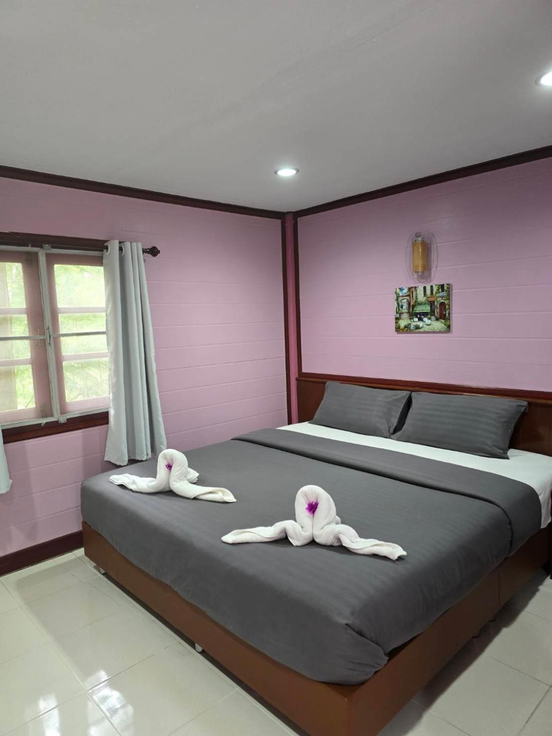 Hotel Haad Somboon House Bang Saphan Esterno foto