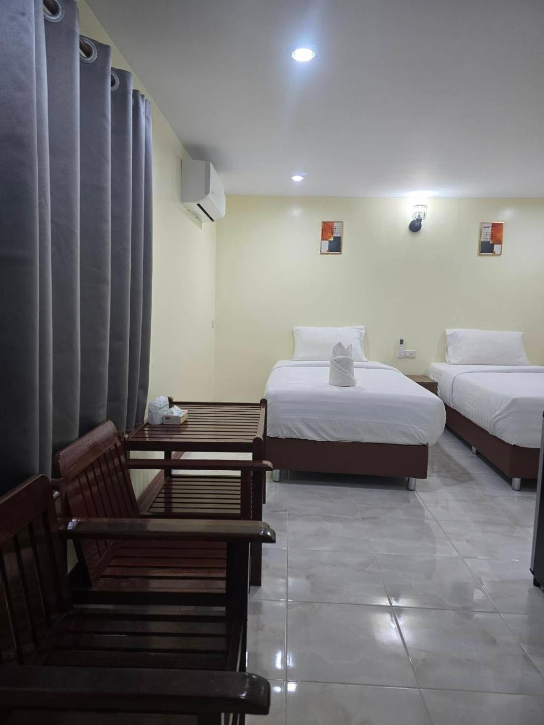Hotel Haad Somboon House Bang Saphan Esterno foto