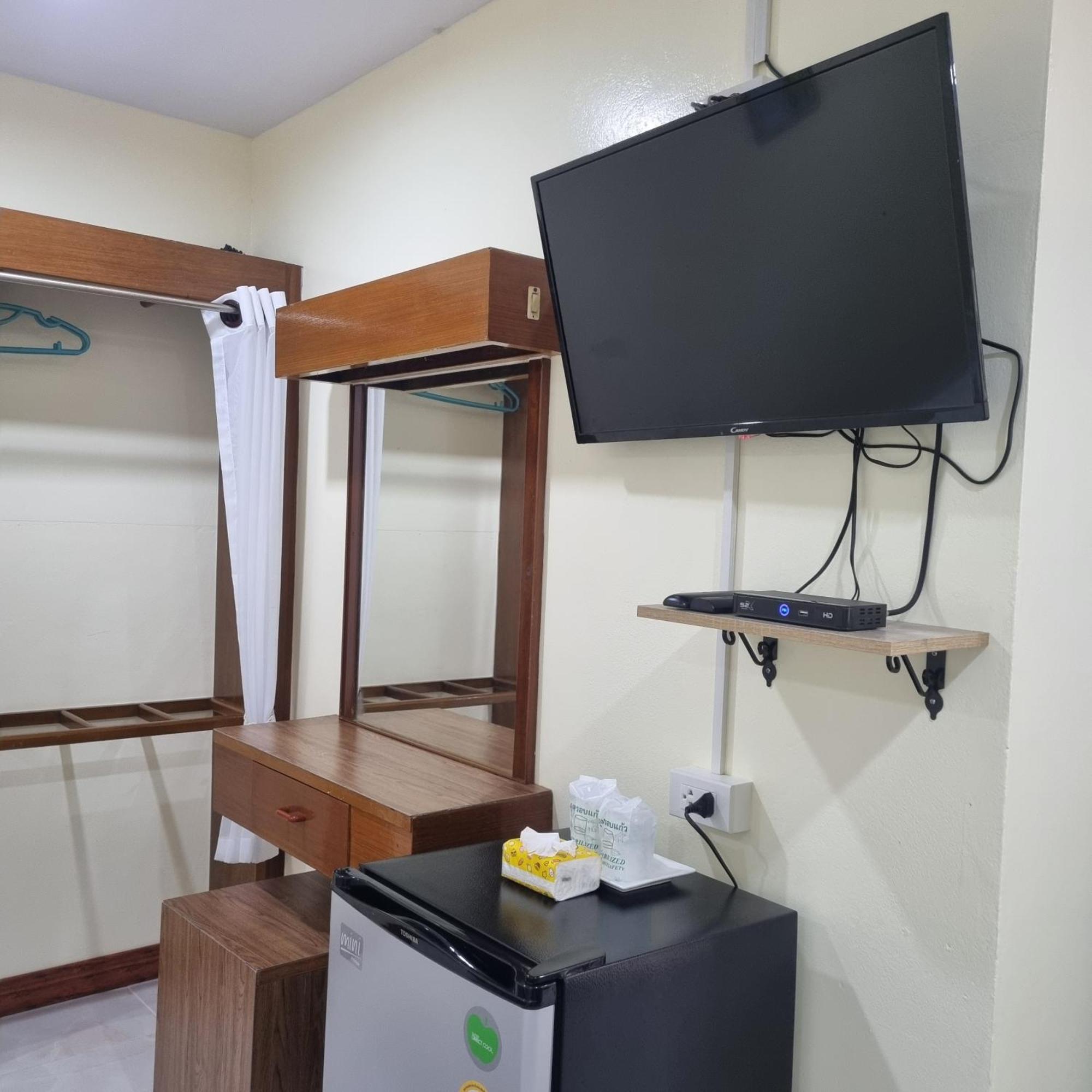 Hotel Haad Somboon House Bang Saphan Esterno foto