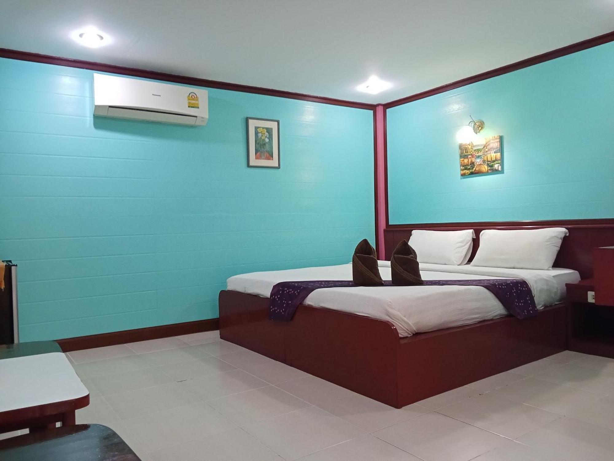 Hotel Haad Somboon House Bang Saphan Esterno foto