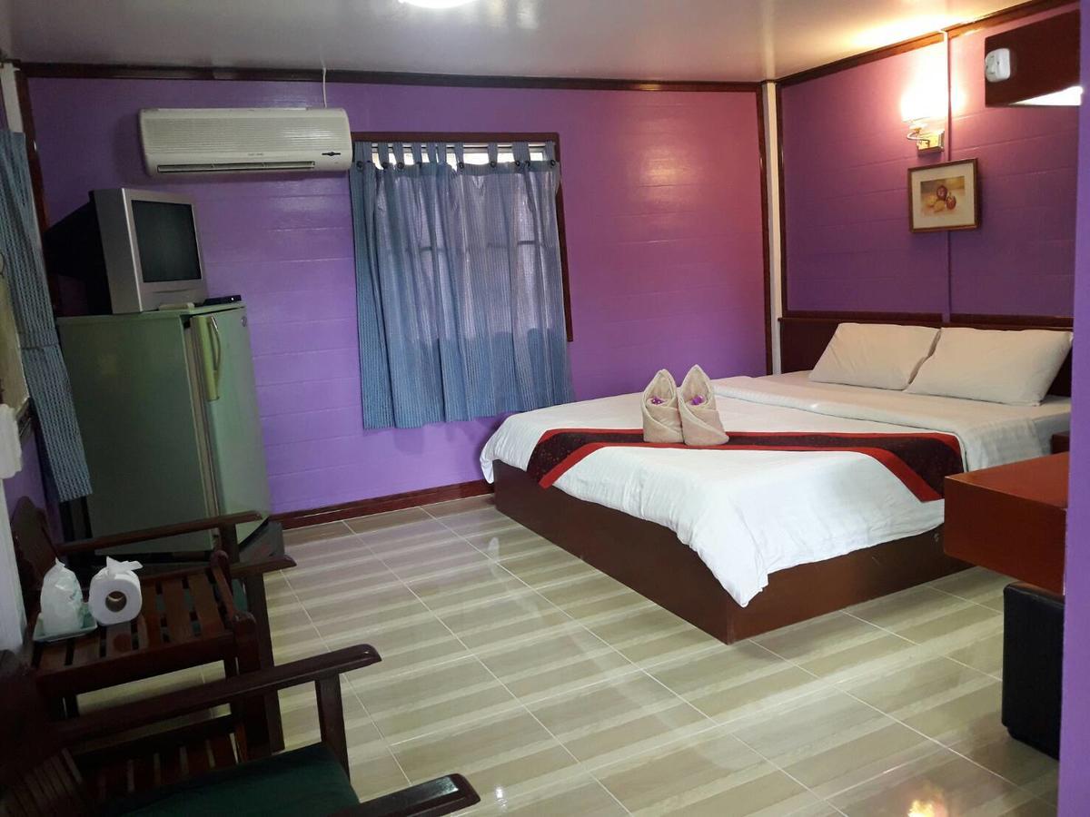 Hotel Haad Somboon House Bang Saphan Esterno foto