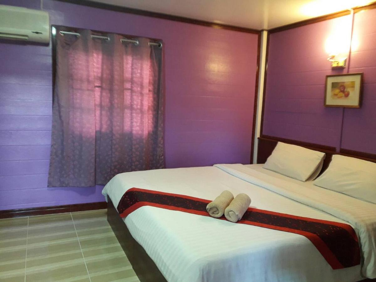 Hotel Haad Somboon House Bang Saphan Esterno foto